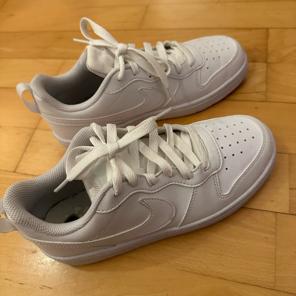 White Nikes - Size 4Y (Women’s 5.5)